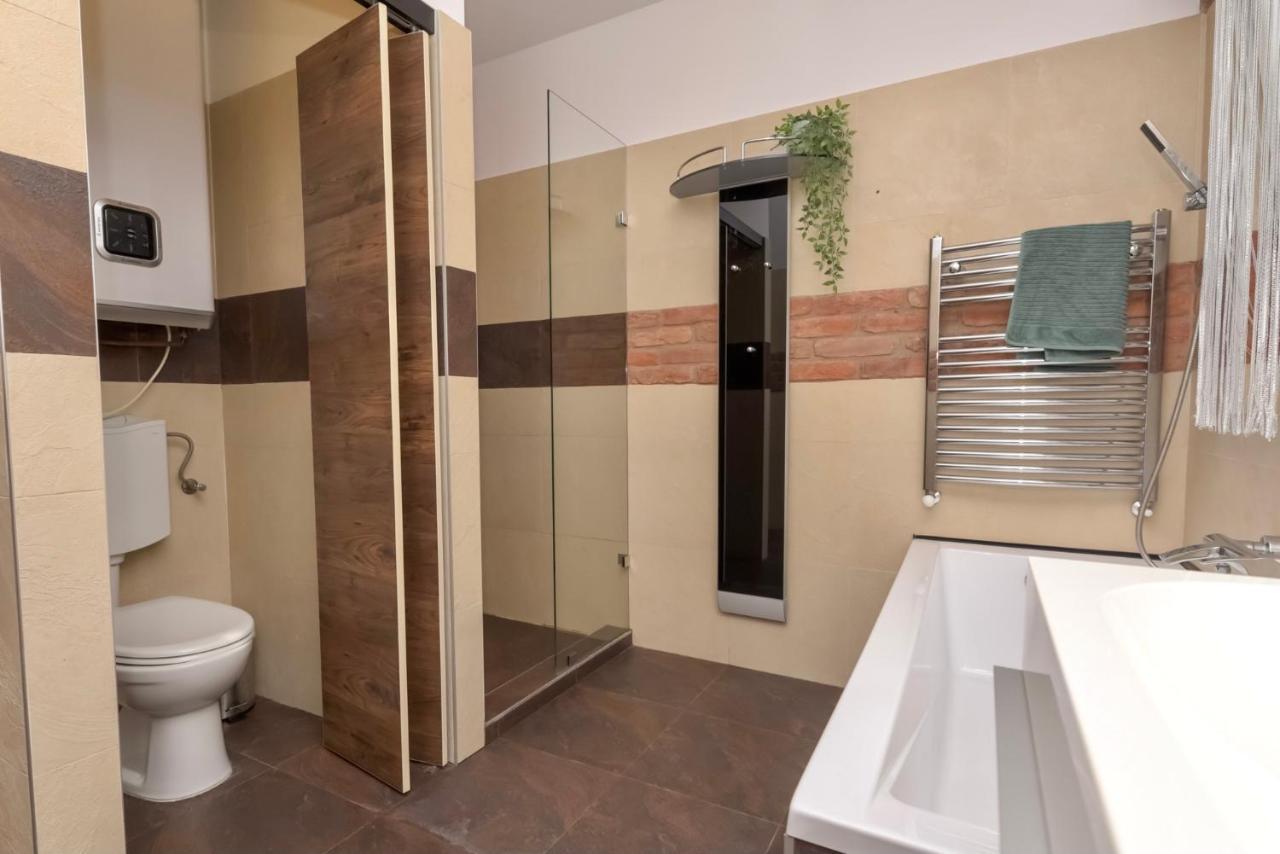 Nightingale Luxury Apartment Budapeste Exterior foto