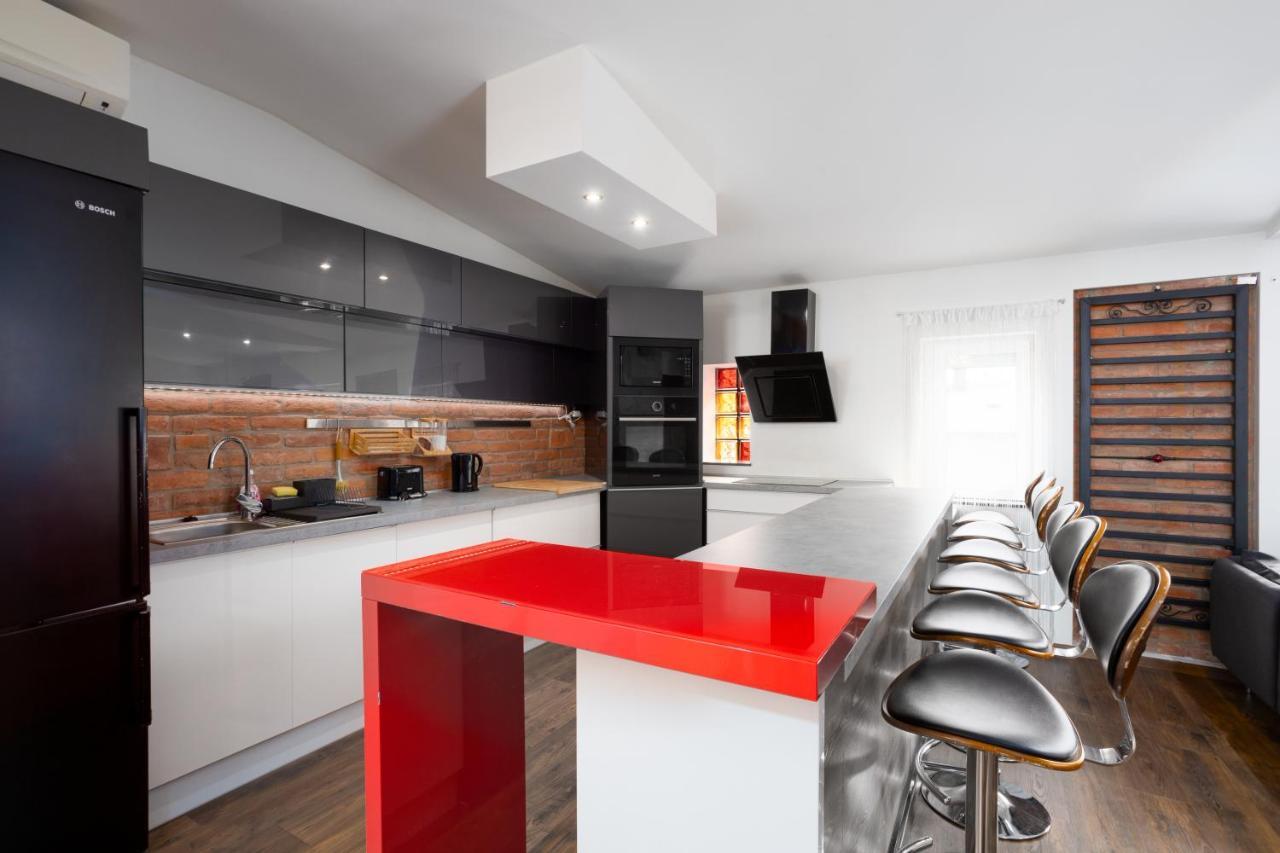 Nightingale Luxury Apartment Budapeste Exterior foto
