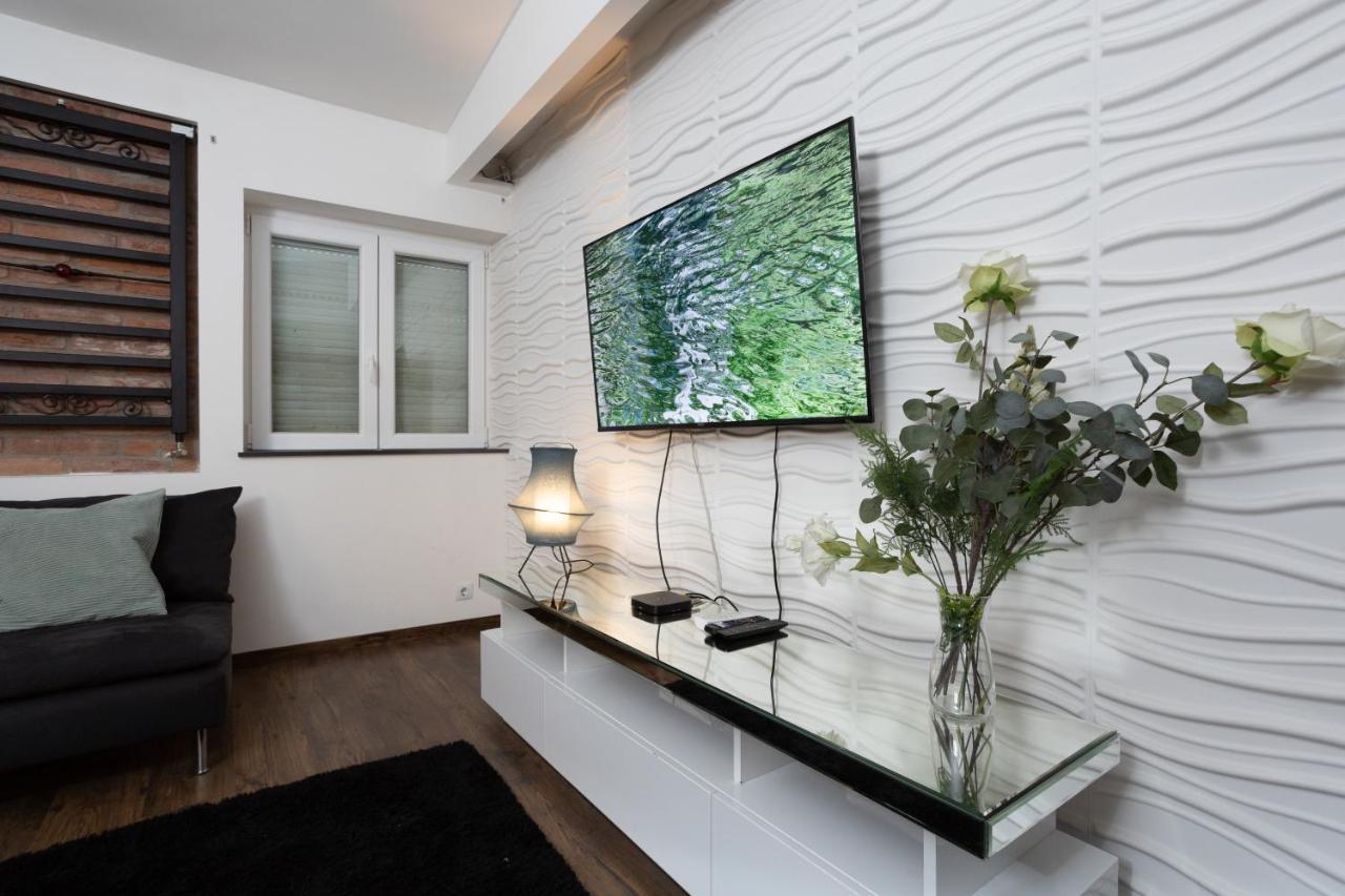 Nightingale Luxury Apartment Budapeste Exterior foto